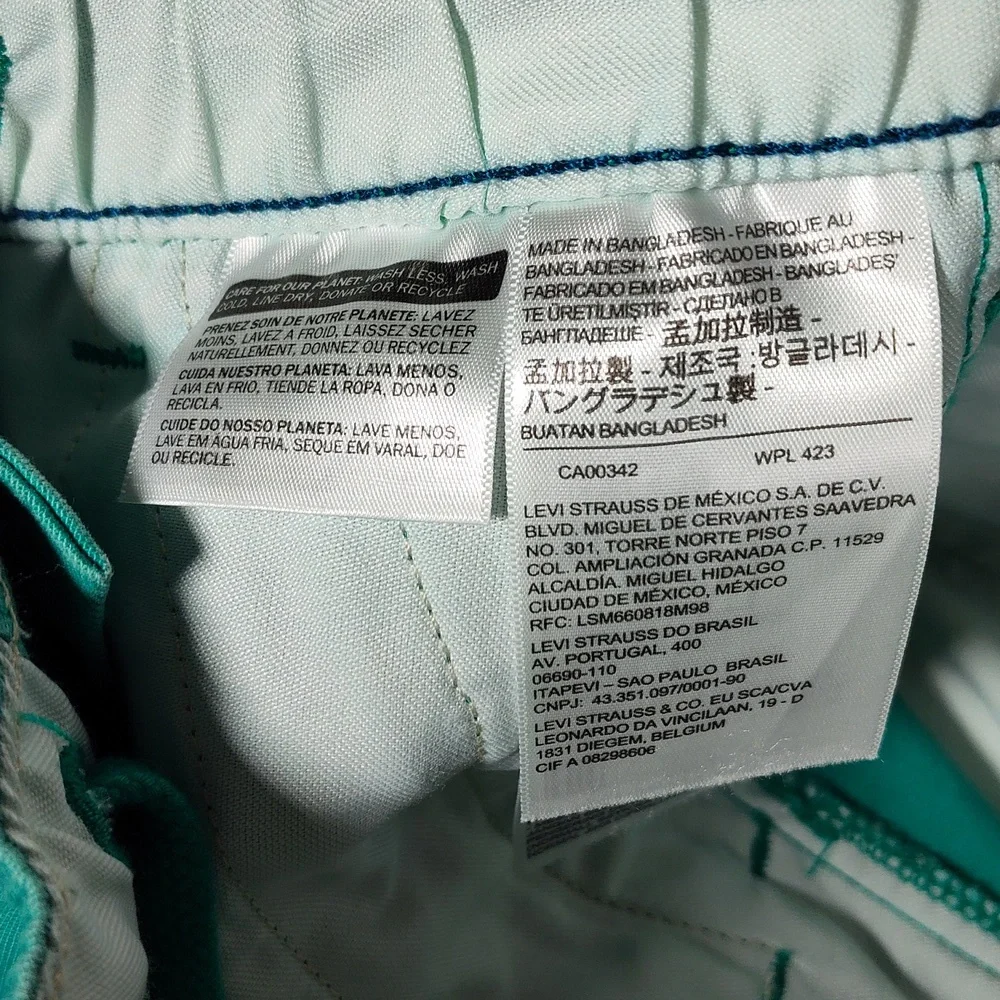 NWT Mens Levi's XX Chino EZ‎ Shorts green S